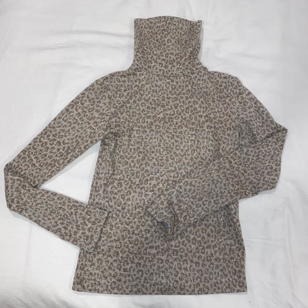 Zara Long Sleeve Leopard Turtle Neck